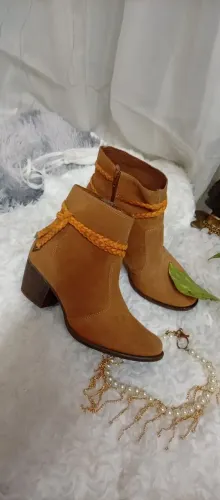 Bota couro cru