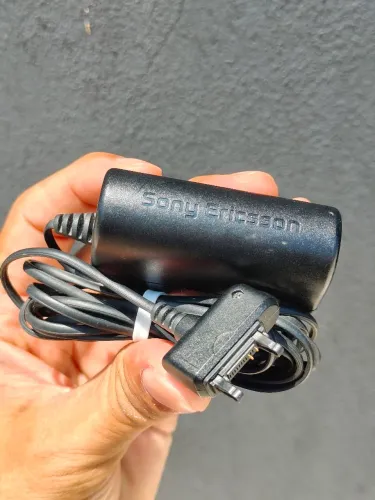 Carregador de celular Sony Ericsson FastPort original