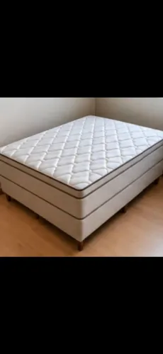 Cama box + colchão Castor casal sem defeitos
