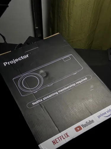 Projetor 8k gcz novo