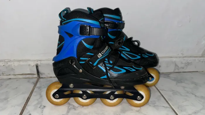 Patins oxer inline light ajustável 33-36 usado