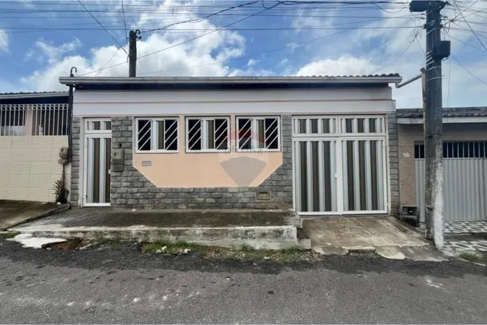 Casa Inocoop á venda próximo ao Shopping