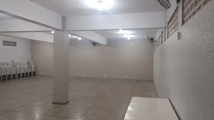 Aluguel espaço/ salão/ loja/galpão