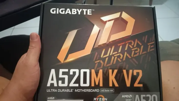 Placa Mãe Gigabyte A520M K V2, Chipset A520, AMD AM4, MATX, DDR4