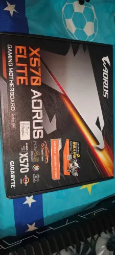 Placa mãe x570 aorus elite