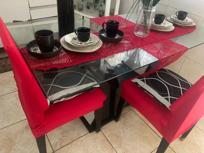 Vendo base de mesa com 6 lugares mesa de vidro *53