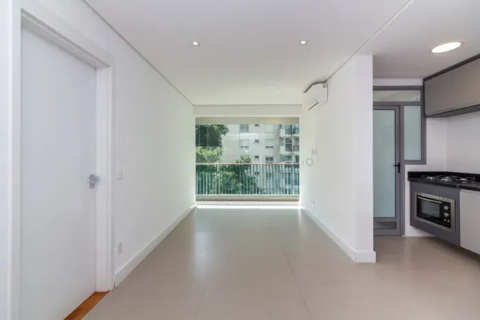 Apartamento para venda e locação em Moema com 1 quarto, sendo 1 suíte, 64m²
