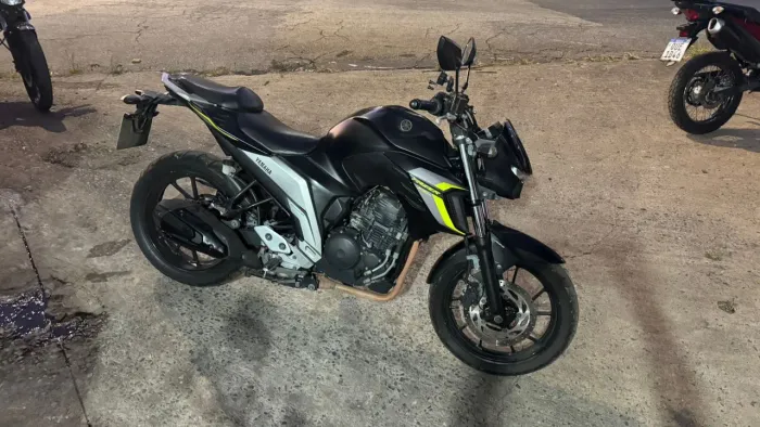 Fz. 25 2023 v.2000