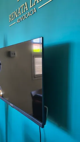 Vendo Televisão 32 ' SMART TV da marca LG