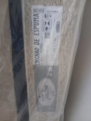 Cama box casal, USADA!!! Colchão em bom estado