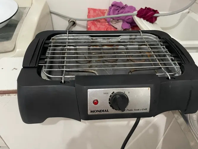 Churrasqueira elétrica Mondial 220W
