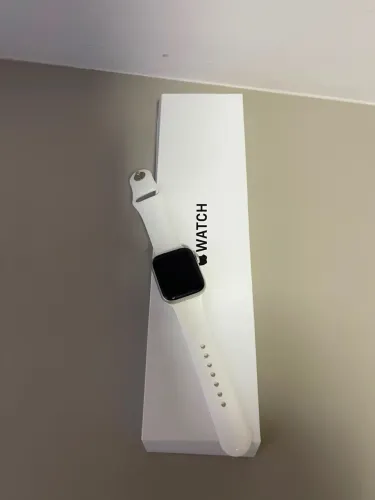 Apple Watch SE (GPS) 2ª geração - 40 mm (alumínio)