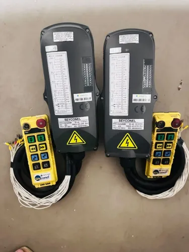 VENDE-SE - CONTROLES REMOTOS INDUSTRIAIS SEM FIO (para ponte rolante)