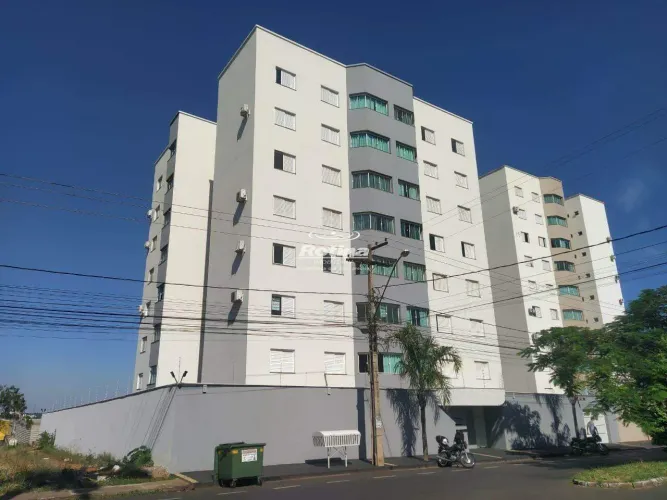 Apartamento para alugar, 3 quartos, Santa Mônica - Uberlândia/MG - Rotina Imobiliária