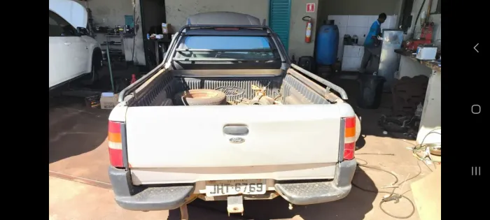 Ford Courier 1.6 L/ 1.6 Flex 2009