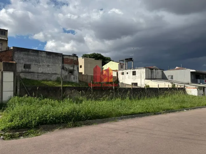 Terreno ZR4, de 40m², à venda no Novo Mundo!
