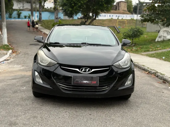 Hyundai Elantra GLS 2.0 16V Flex Aut. 2015