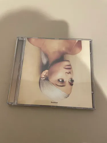 sweetener ariana grande