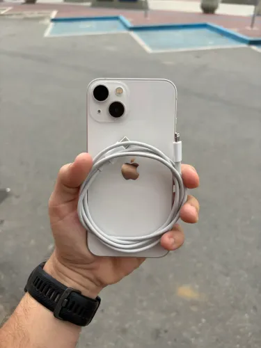 iPhone 13 - 128 gb