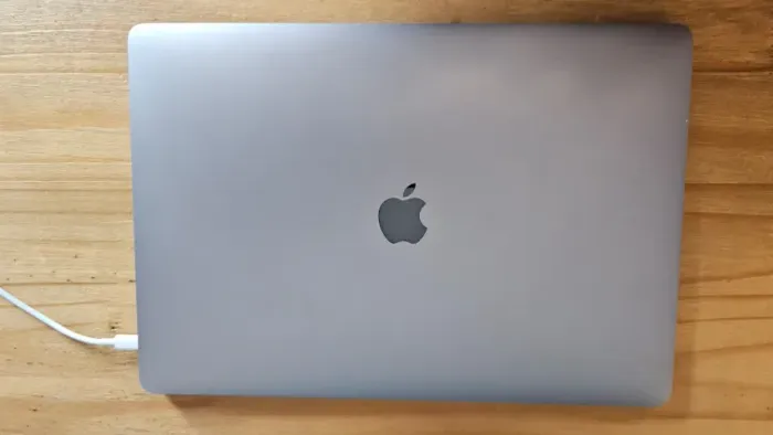 MacBook Pro 15 2019 i9 16GB 512GB ótimo estado