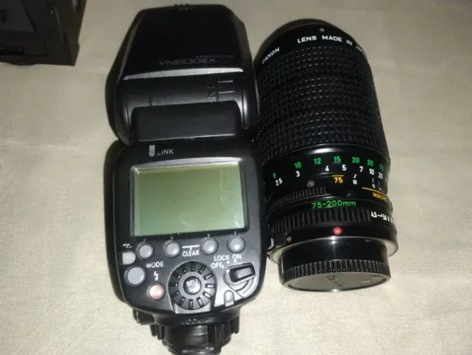 lote : acessorios pra camera e em bom estasdo .