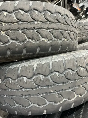 4 pneus 265/75/16 usados bom. LETRA BRANCA