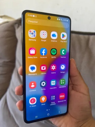 Samsung M52