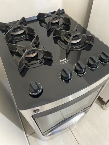Vendo fogão de mesa de vidro 4 bocas cônsul em perfeito estado.