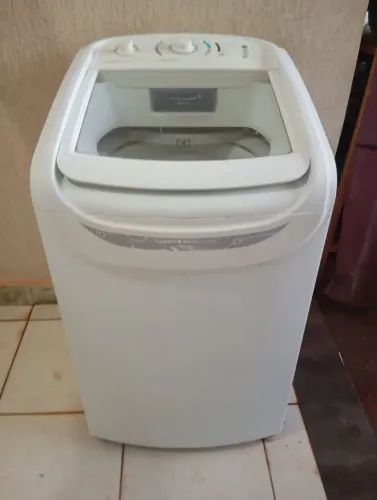 Máquina de lavar roupa Electrolux 10 kilos