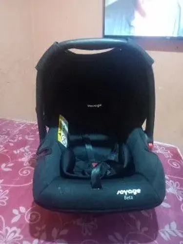 Vendo bebê conforto seminovo