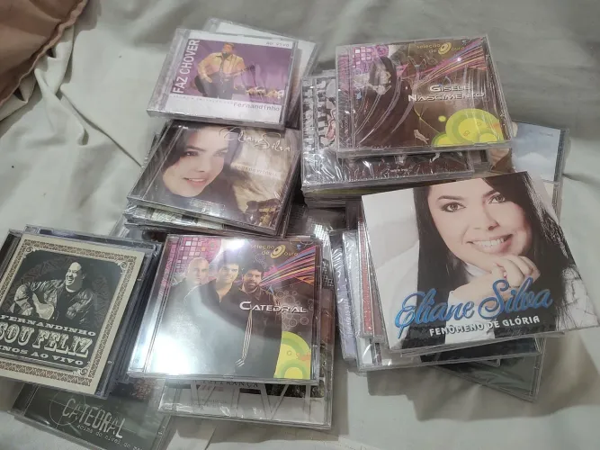 50 CDs evangélicos, novos, originais 