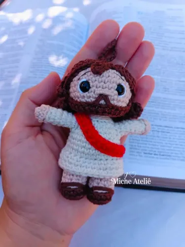 Chaveiro de jesus em amigurumi 50,00