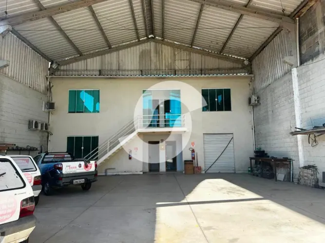 Imóvel para venda possui 420 metros quadrados em Engenho do Mato - Niterói - RJ