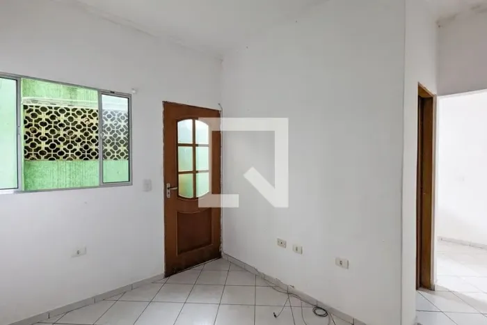 Casa à Venda - Demarchi, 1 Quarto, 32 m2