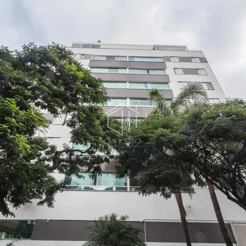 Apartamento tres quartos /graça/elevador