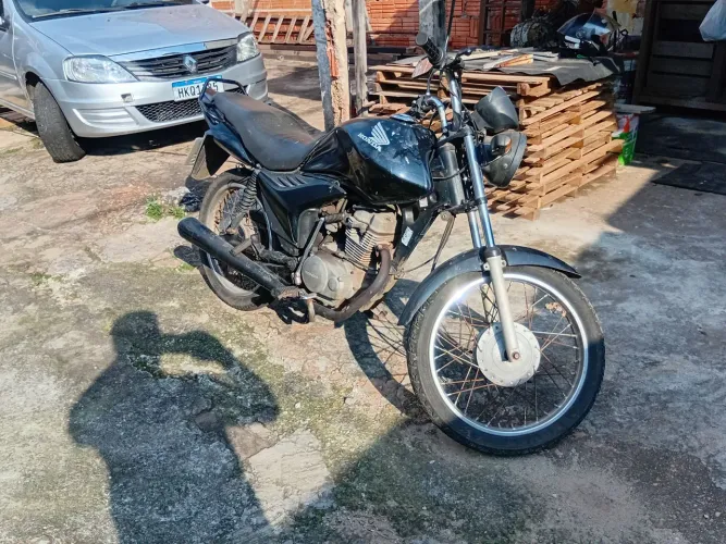 Moto cg fan 125 em tatui