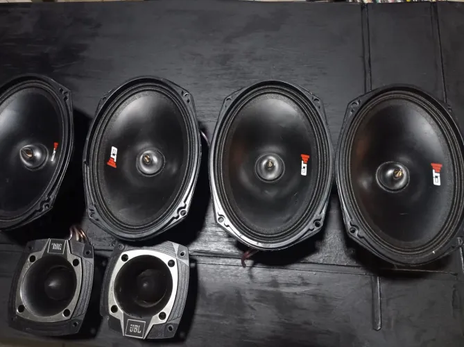 6x9 Etm o mais tweeters JBL os brabos da categoria zero zero ! 