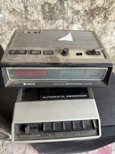Gravador k7 e rádio relógio