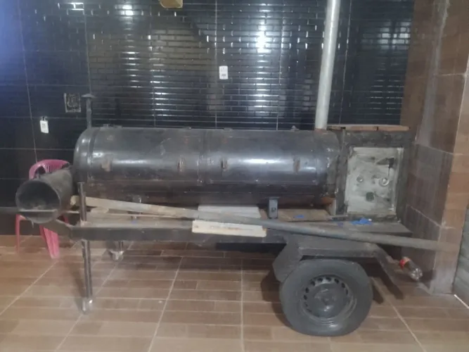 Churrasqueira smoker 