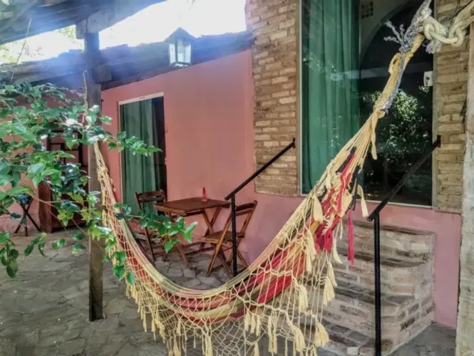Aluga-se: Ideal para Petit Hostel, Restaurante, Café, Comércio ou Casa de Férias