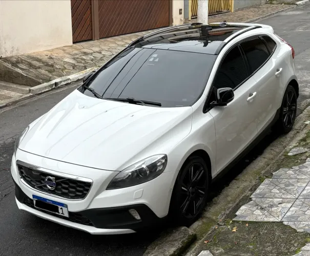 Volvo V40 T-5 Cross Country 2.0 AWD Aut. 2014