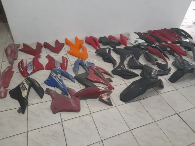Carenagens variadas originais para motos