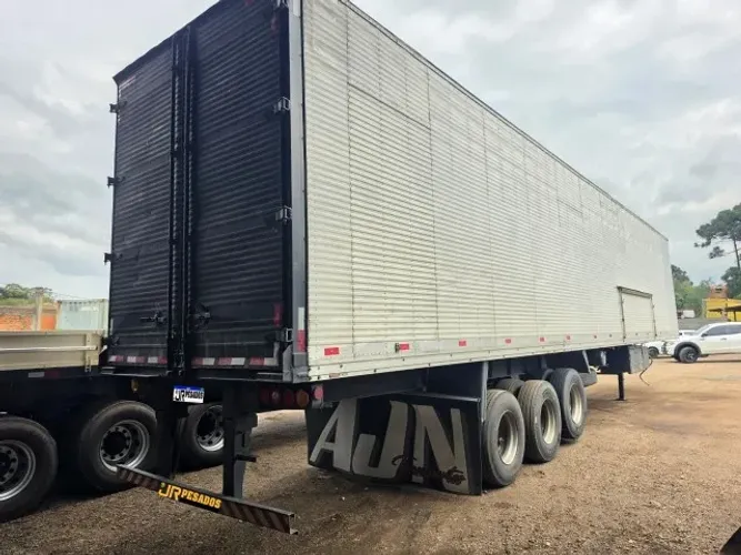 carreta bau randon 30 paletes sem pneus 15.40m x 2.88m