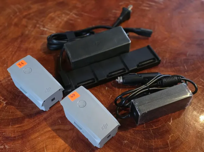 2 Baterias + Carregador + Carregador Veicular DJI Mavic Air 2 / Air 2S