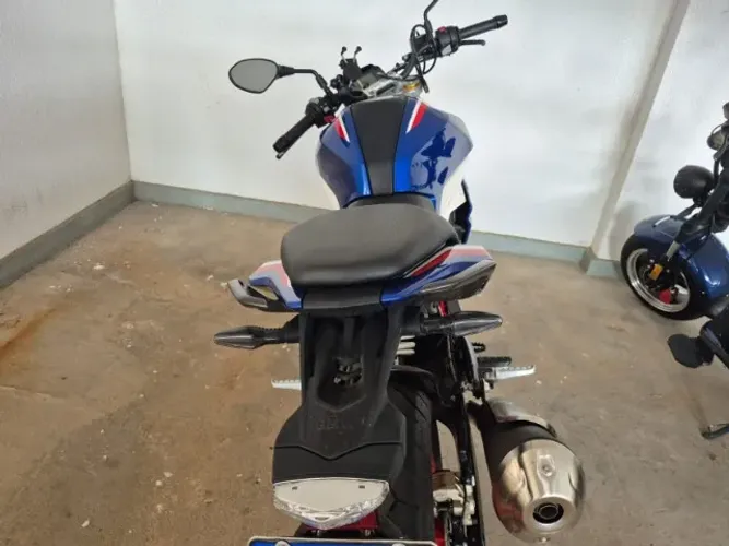 Moto BMW G 310 R 2024