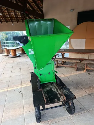 Triturador de galhos 15hp