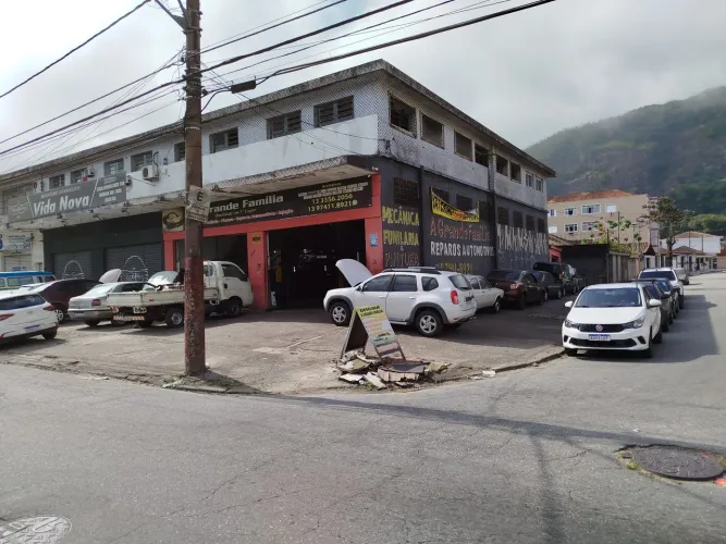 Estamos admitindo mecânico automotivo 