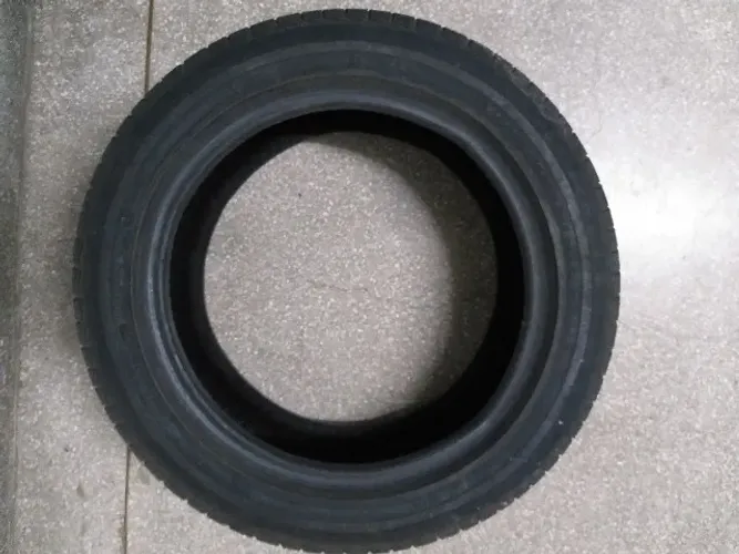 Pneu Radial Pirelli 195/55 R15 usado