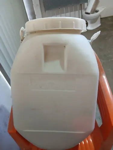 Bobona aproximadamente 70 litros