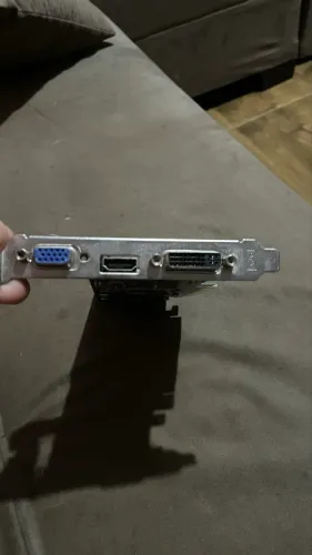 Placa de vídeo gt730 2gb